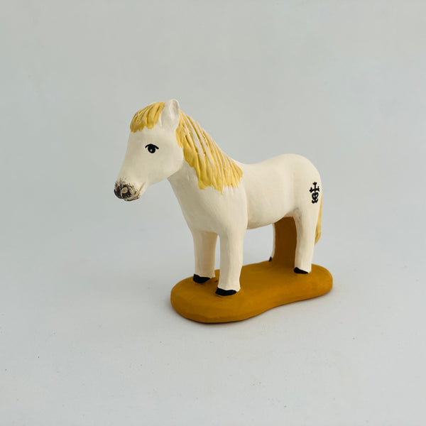 Cheval de Camargue 7 à 9 cm