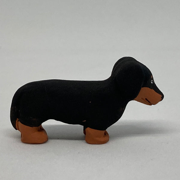 Chien: teckel 7 à 9 cm